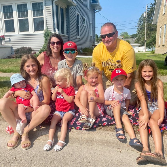 Meet your Posher, Angie - Picture 1 of 1